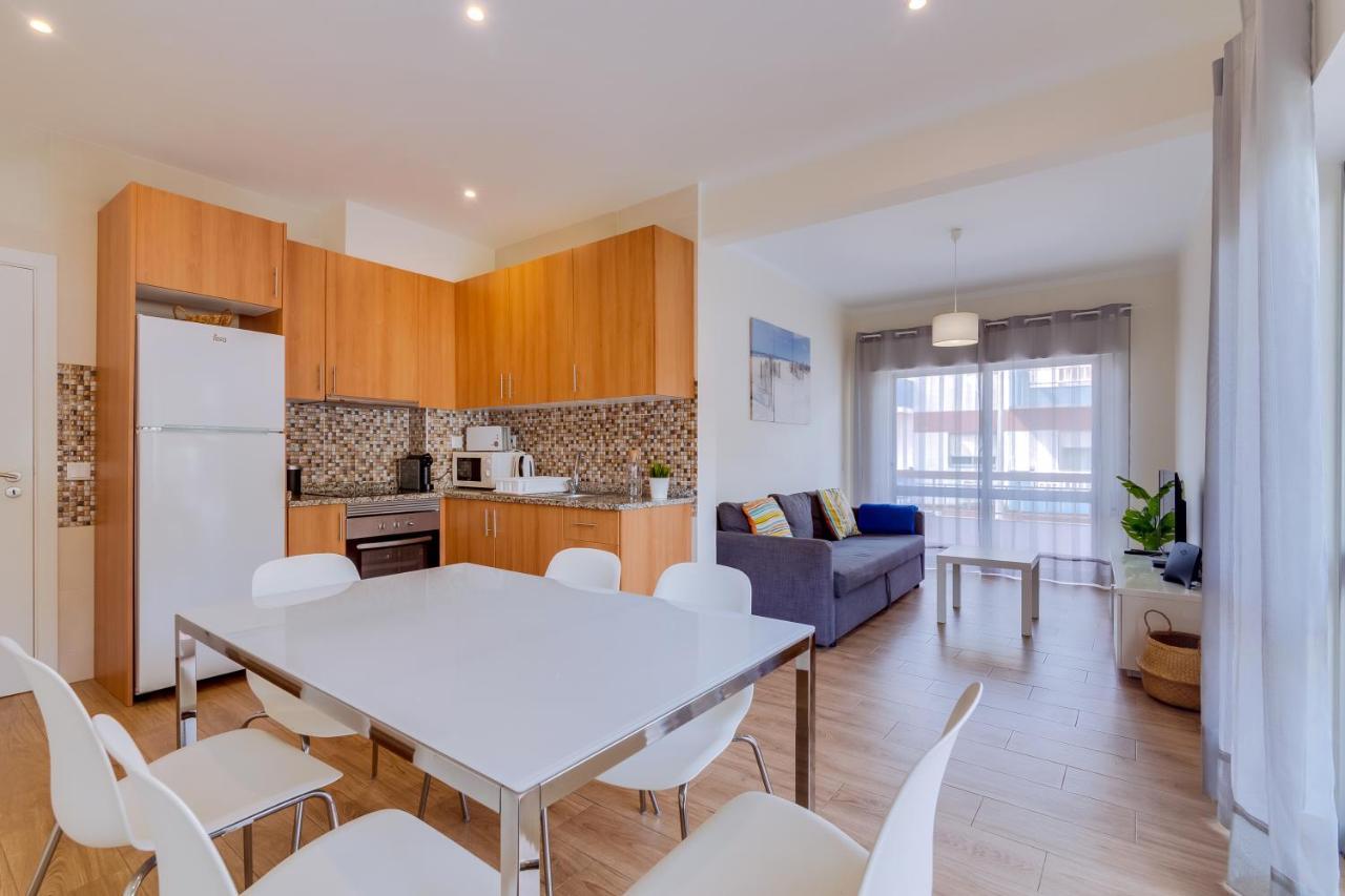 Quarteira 2Br - Near The Beach At Homesbyfc Exterior photo