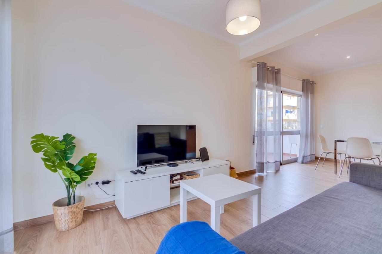 Quarteira 2Br - Near The Beach At Homesbyfc Exterior photo